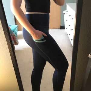 Fabletics Trinity High-Waisted Pocket 7/8